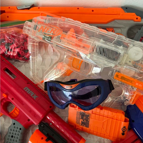 Nerf collection for kids excellent condition more than 23 charges and bullets - Picture 6 of 12